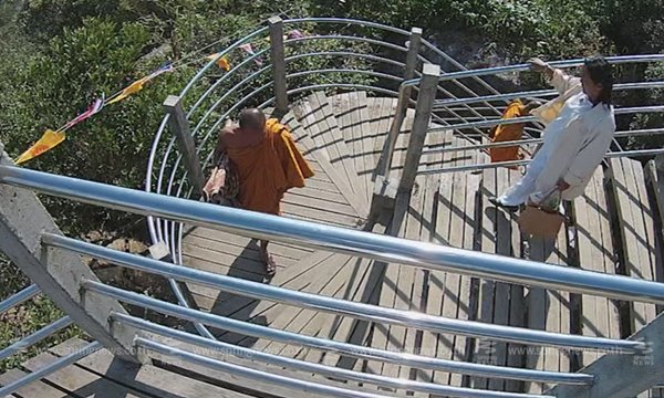 เขาคิชฌกูฏ ซ่อมเส้นทางรถขึ้นเสร็จแล้ว