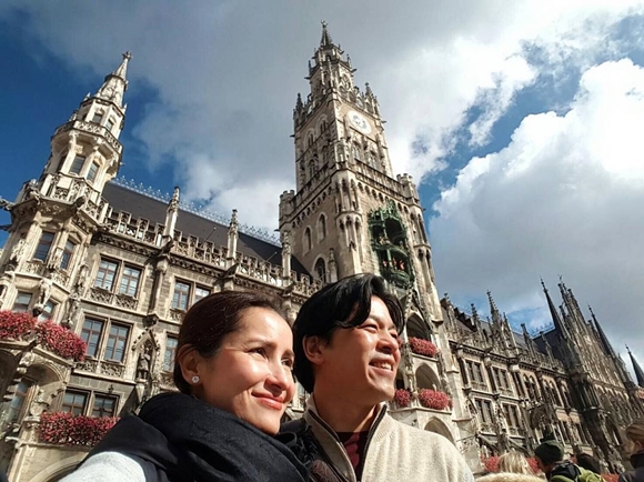 แอน ทองประสม-เอ ทินพันธ์