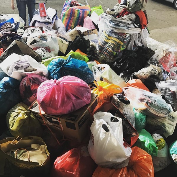 โครงการย้อมผ้าเพื่อเพื่อน