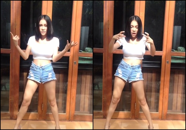 เอมมี่ อมลวรรณ