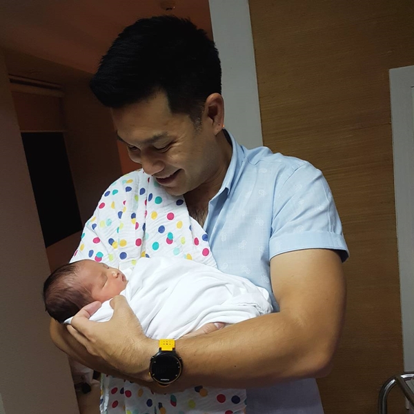 แพนเค้ก เขมนิจ เห่อหลานสาว