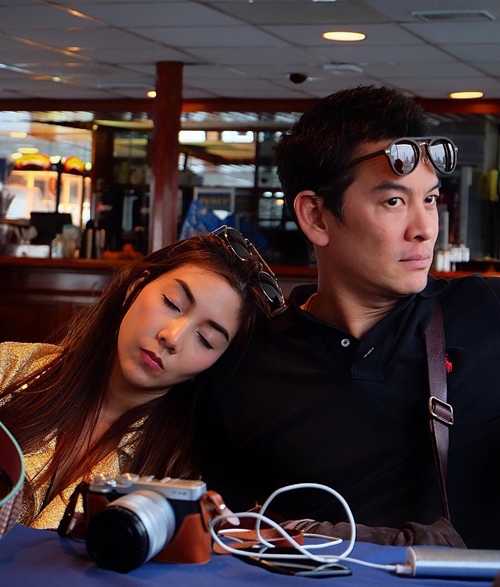 วุ้นเส้น ชาคริต