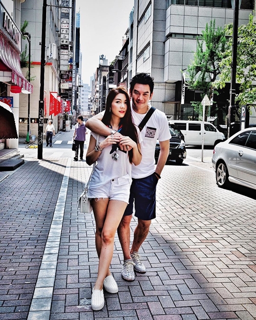 วุ้นเส้น ชาคริต