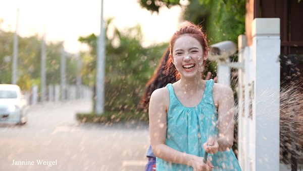 พลอยชมพู