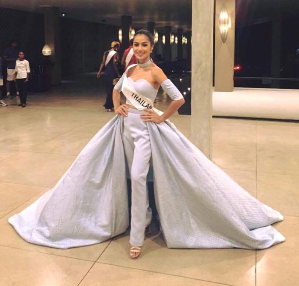 ชุดทศพักตร์นารีศรีสยาม