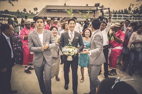 มาริโอ้ เมาเร่อ ขอจับไมค์ร้องเพลง