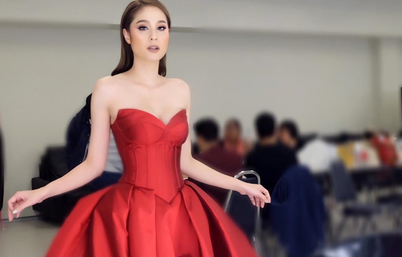 ขวัญ อุษามณี