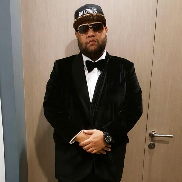 กอล์ฟ ฟักกลิ้ง ฮีโร่