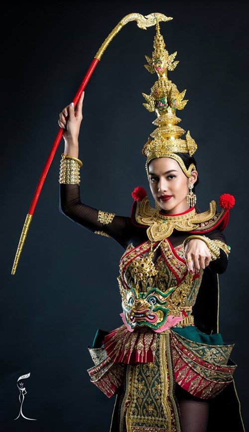 ชุดทศพักตร์นารีศรีสยาม