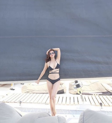 อุ้ม ลักขณา