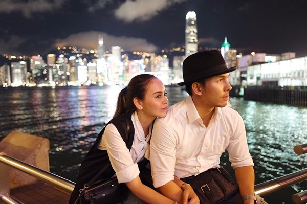 อั้ม อธิชาติ - นัท มีเรีย