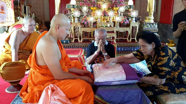 บิณฑ์ บรรลือฤทธิ์ บวช