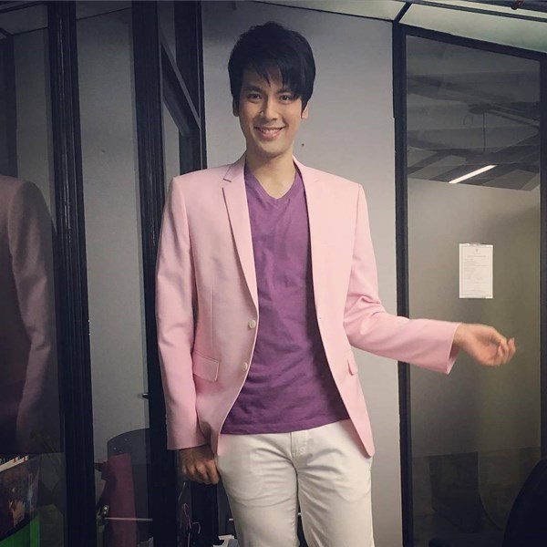 บอม ธนิน
