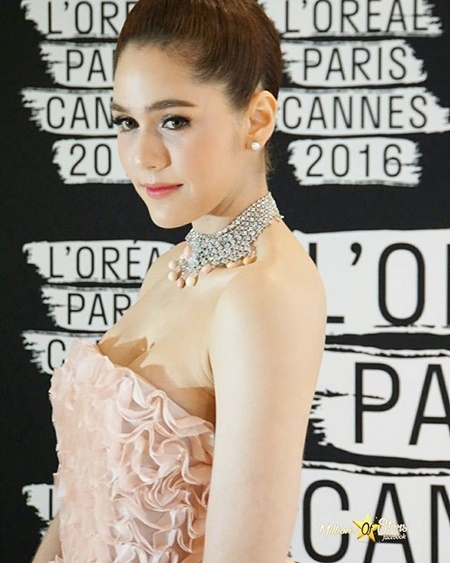 ชมพู่ อารยา