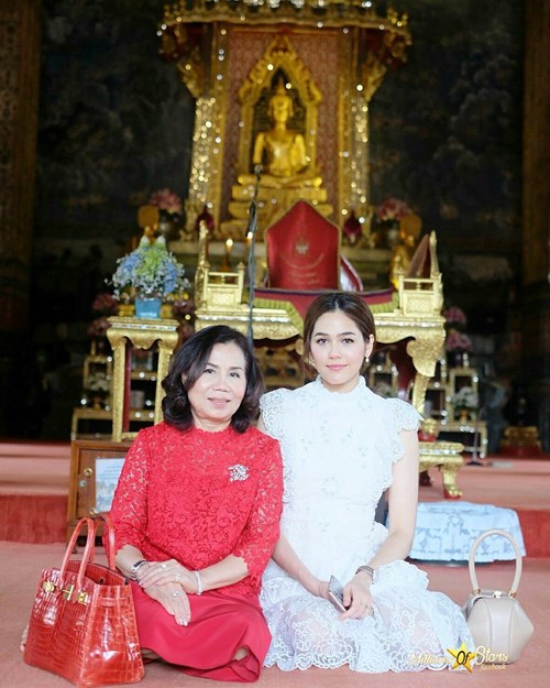 วันเกิด ชมพู่ อารยา