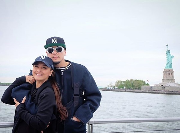 พ่อเวย์ ไทยเทเนียม แม่นานา น้องบีน่า บรู๊คลิน