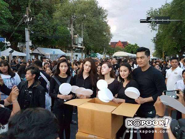 ศิลปิน ดารา ทำดีเพื่อพ่อหลวง