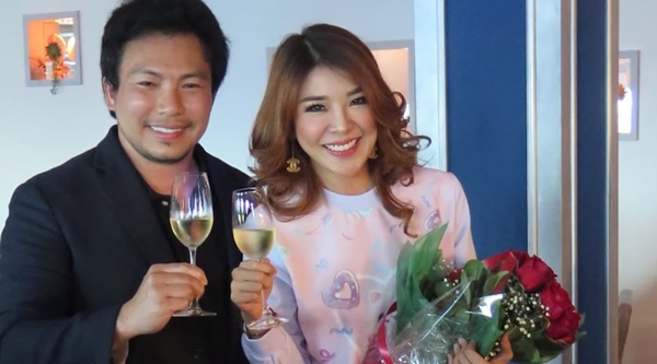 คลิปขอแต่งงาน หญิงแย้