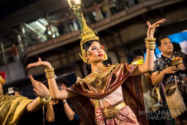 น้ำตาล ชลิตา ส่วนเสน่ห์