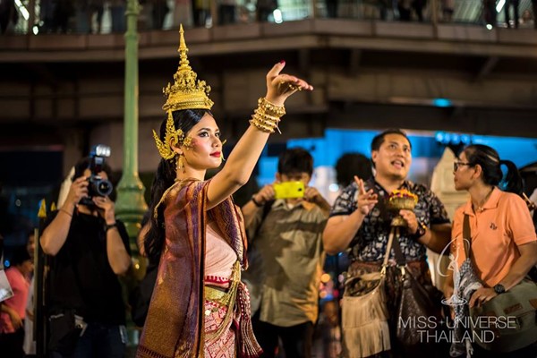 น้ำตาล ชลิตา ส่วนเสน่ห์