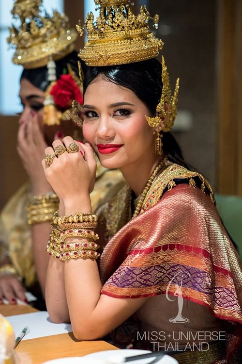 น้ำตาล ชลิตา ส่วนเสน่ห์