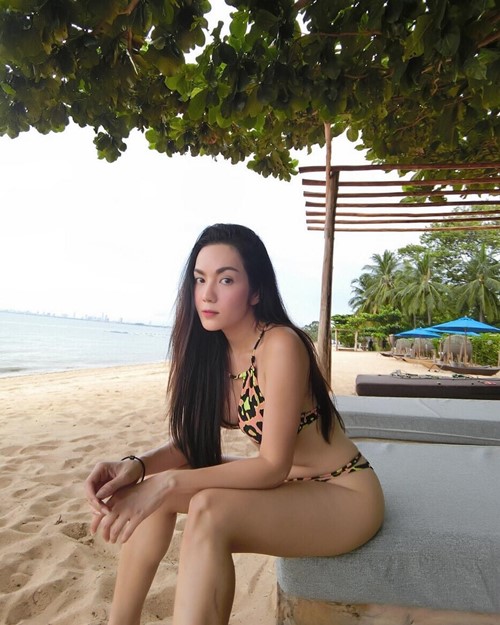 อ๋อม สกาวใจ