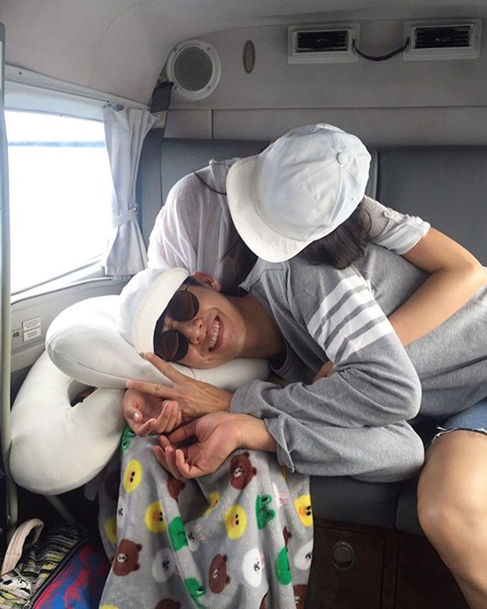 ดีเจพุฒ จุ๋ย วรัทยา