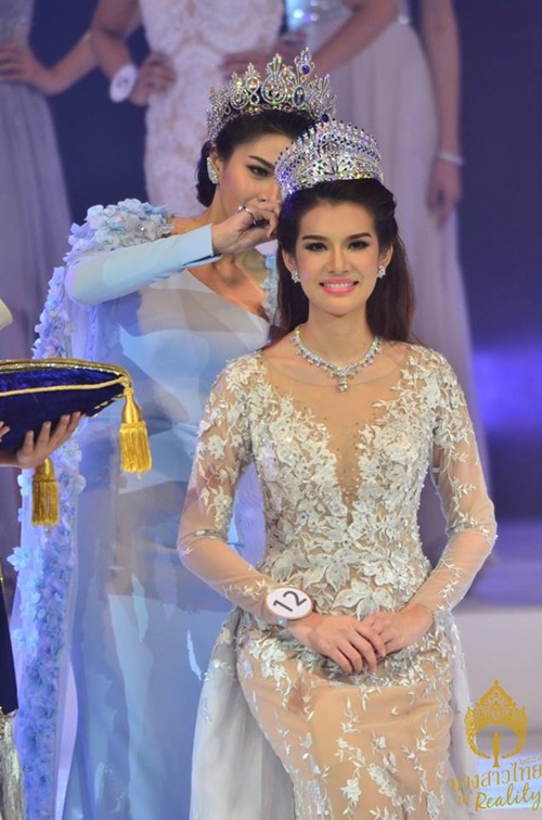 จุ๊บจิ๊บ ธนพร