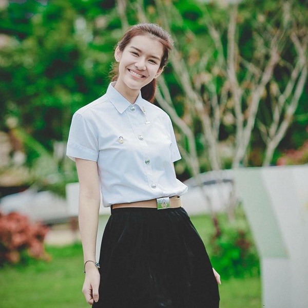 จุ๊บจิ๊บ ธนพร