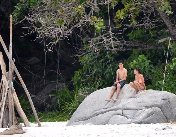 เจ เจตริน เจ้านาย เจ้าขุน เอามือปิดอกแม่ปิ่น