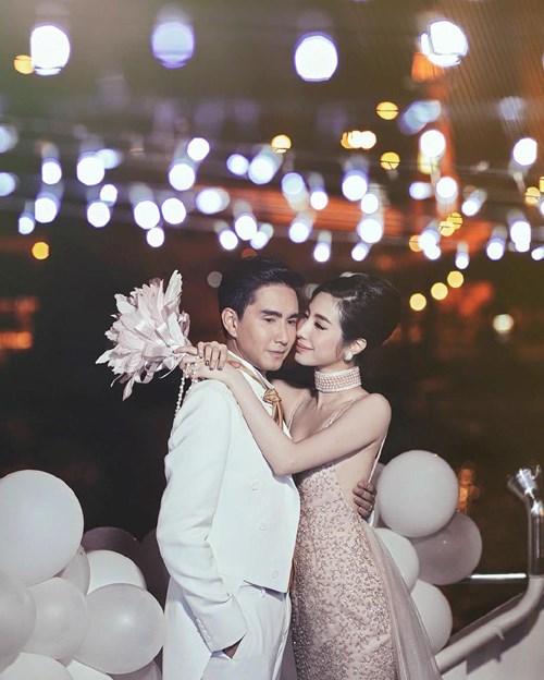 ช่อดอกไม้งานแต่ง กัปตัน-เอ้ก ใครได้ไปเอ่ย ? 