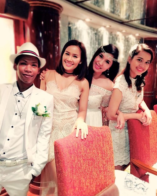 ช่อดอกไม้งานแต่ง กัปตัน-เอ้ก ใครได้ไปเอ่ย ? 