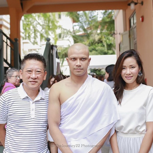 หนุ่ม กะลา