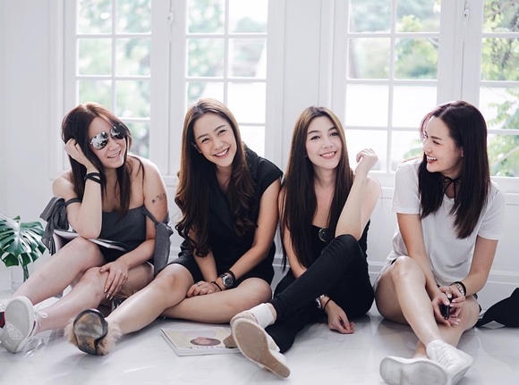 วุ้นเส้น วิริฒิพา