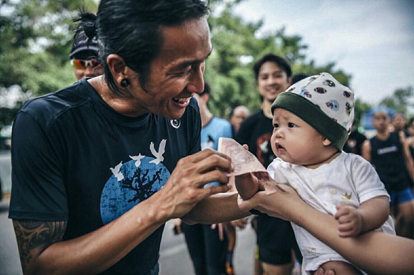 ตั๊ก บงกช ไม่ลืมน้ำใจ ตูน บอดี้สแลม