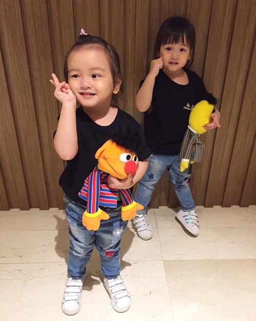 ลูกสาวฝาแฝด เอ็ม อภินันท์