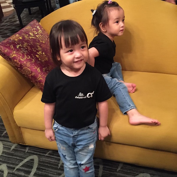 ลูกสาวฝาแฝด เอ็ม อภินันท์