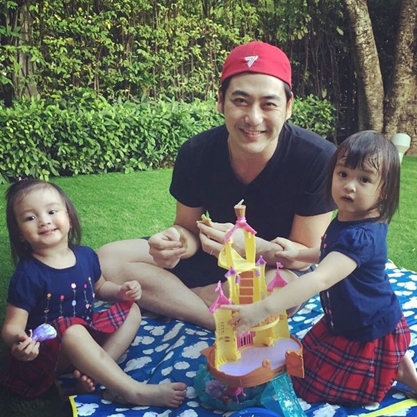 ลูกสาวฝาแฝด เอ็ม อภินันท์