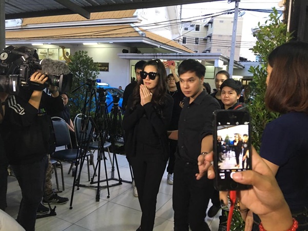 งานศพพ่อคิมเบอร์ลี่