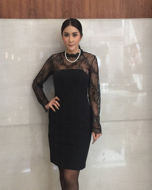 ใหม่ สุคนธวา 