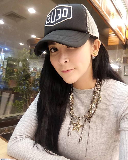 ใหม่ สุคนธวา 