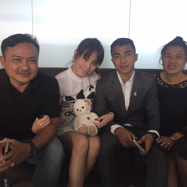 เมย์ พิชญ์นาฏ ทำหน้าที่ว่าที่ลูกสะใภ้