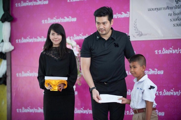 นุ่น วรนุช ต๊อด ปิติ