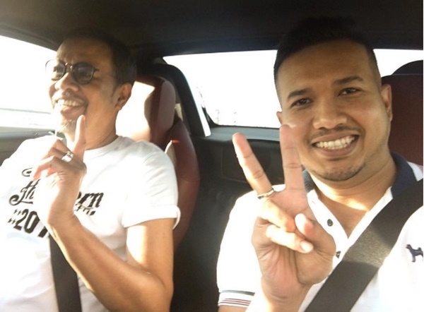 ลูกชายทั้ง 2 คน ของ โน้ต เชิญยิ้ม เตรียมบวช