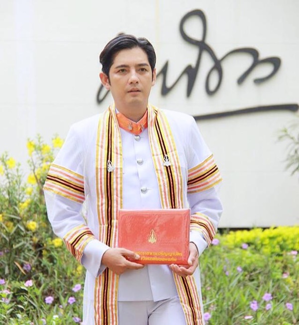 หนุ่ม ศรราม เทพพิทักษ์