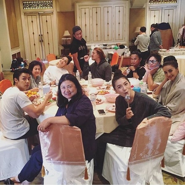 แต้ว มิว เปิดใจดราม่า การ์ดแก๊งดารากระทืบลูกนายพล