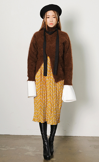 กระโปรงพลีทยาว ใส่ยังไงไม่ให้ดูแก่ กระโปรงพลีทยาว ใส่ยังไงไม่ให้ดูแก่