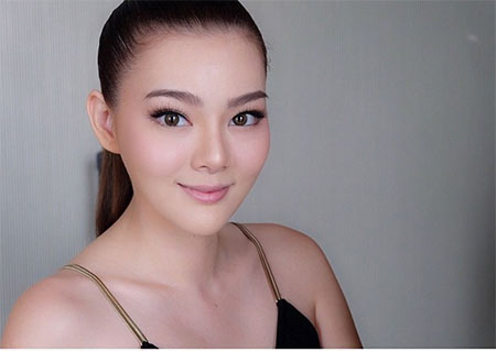 ดาราแต่งหน้าโทนนู้ด