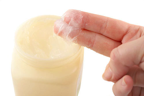 วิธีทำให้อายไลเนอร์ติดทน