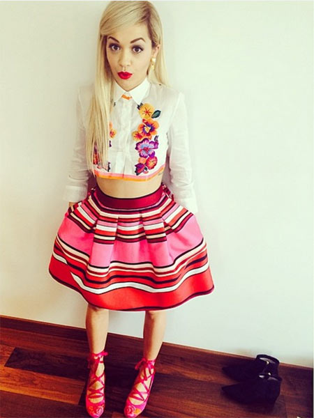 เสื้อครอปดารา